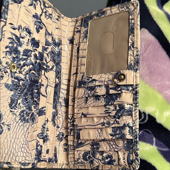 Brahmin Beige and Black Women's Wallet - Picture 5 of 7